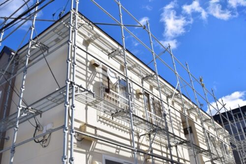 牛久市で外壁塗装業者を選ぶポイントは？口コミ・保証・見積で比較する方法