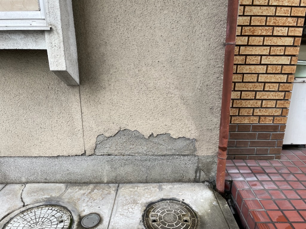 劣化した外壁
