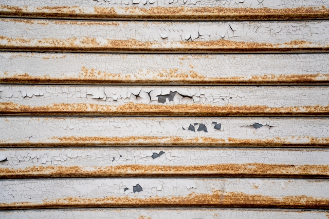 錆びついた外壁